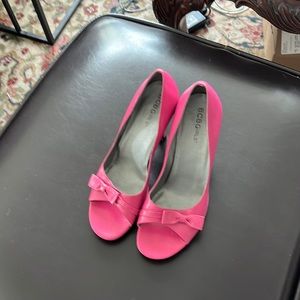 Pink high heel sandals size 7.
